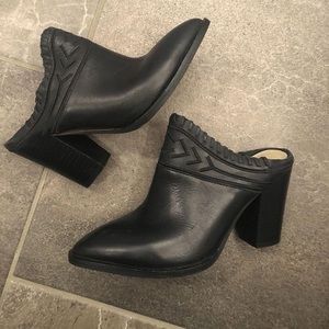 Kristin Cavallari - Chinese Laundry Mules